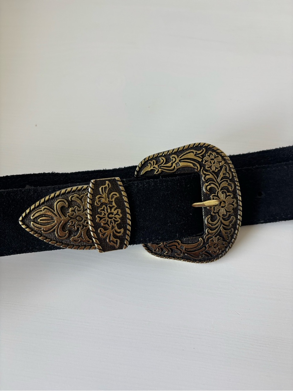 Free People black and gold belt